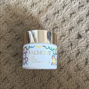 Valmont Prime Renewing Pack